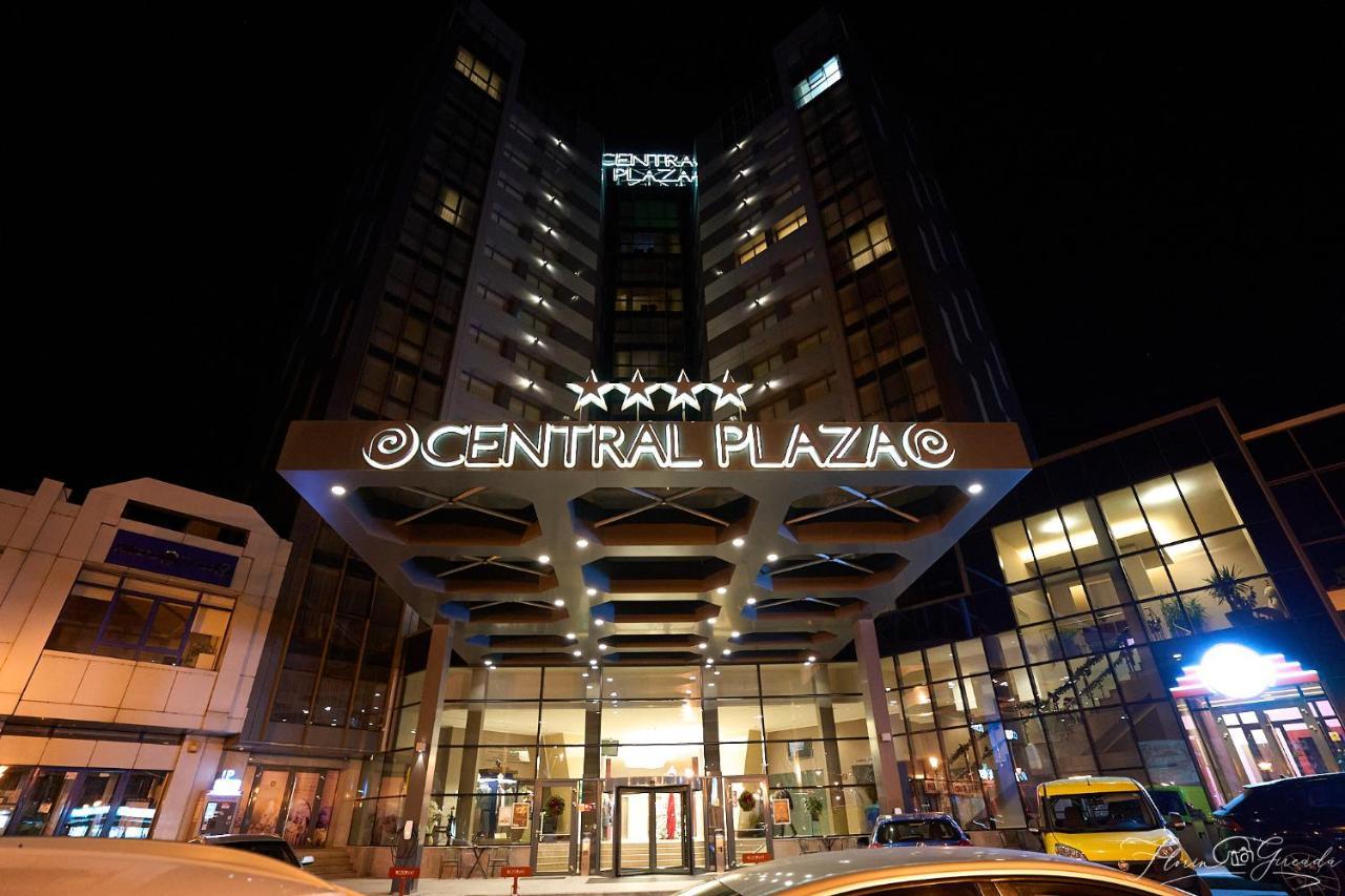 Central Plaza Hotel Piatra Neamt Bagian luar foto